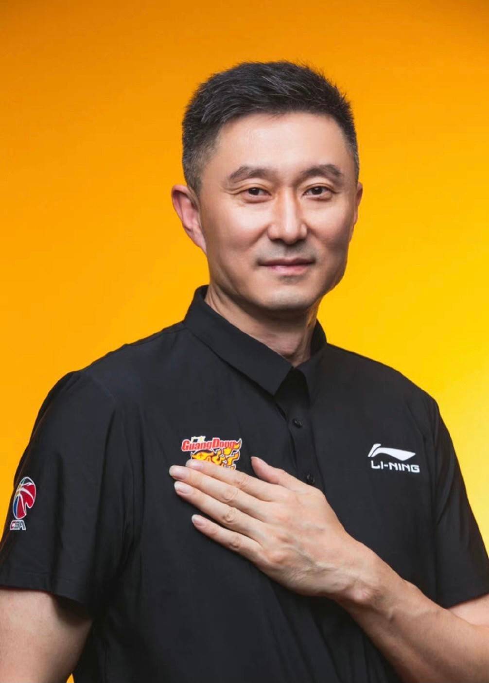 陕西男篮主教练连续获得最佳指导奖，引发热议